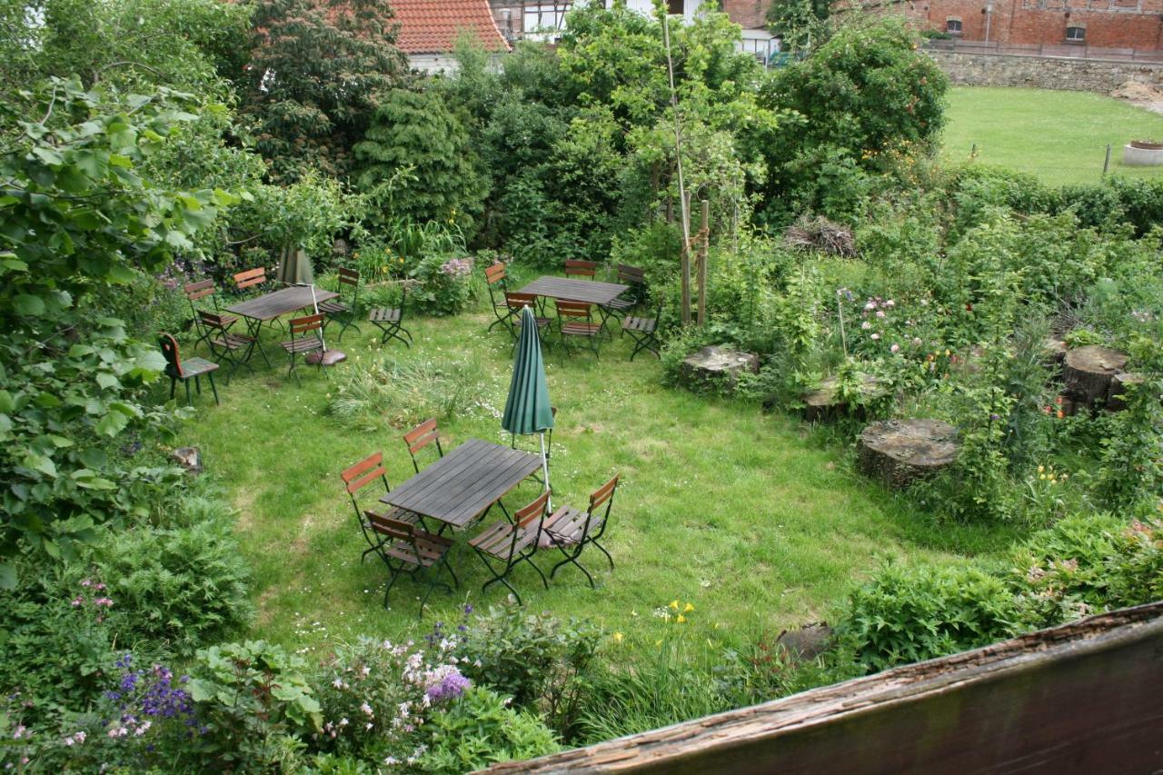Apartments Cafe Brennnessel Veltheim Экстерьер фото